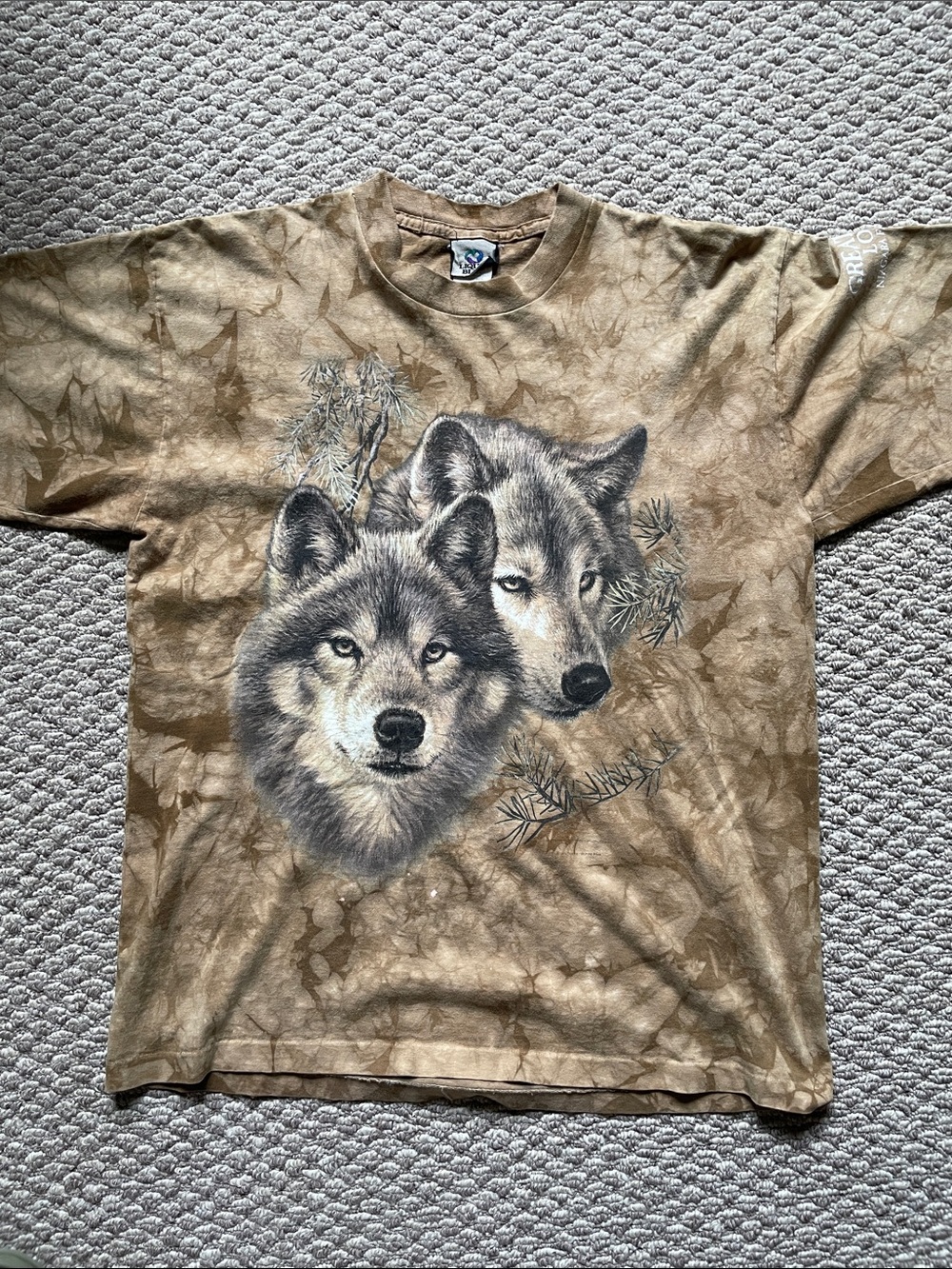Vintage liquid blue wolves t shirt